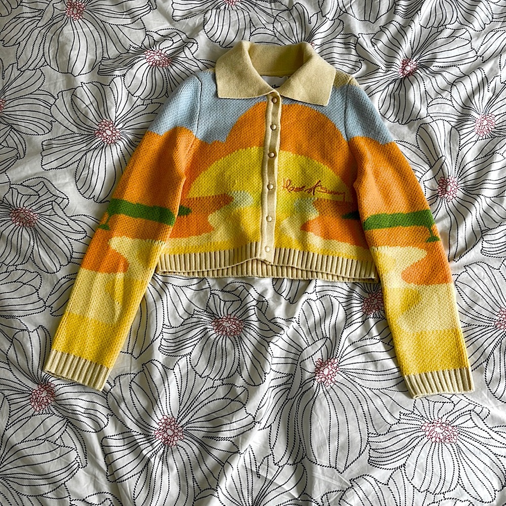 House of sunny long sleeve top. Multi colored size S. Collard top.